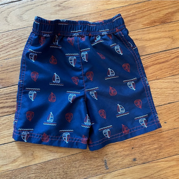 Freestyle Revolution Swim Shirt and Trunks Set, Size 12 Months - Picture 9 of 9